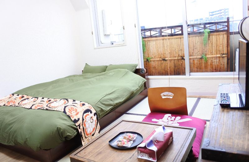 NEW! VINTAGE SHIBUYA 2 PEOPLE 5MIN by walk