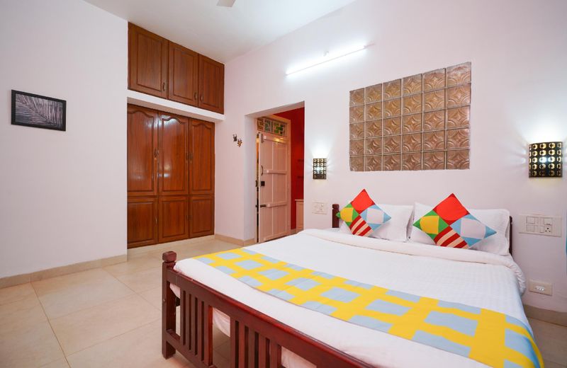 OYO 35704 Splendid Stay Shangumugam Beach