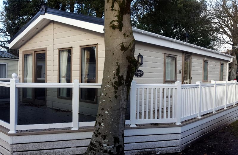 Spacious new holiday lodge on Avon Beach in Dorset