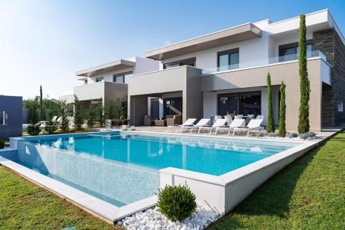 Kassandra Luxury Villas