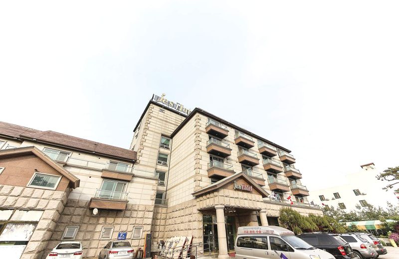 Jes Hot Spring Hotel