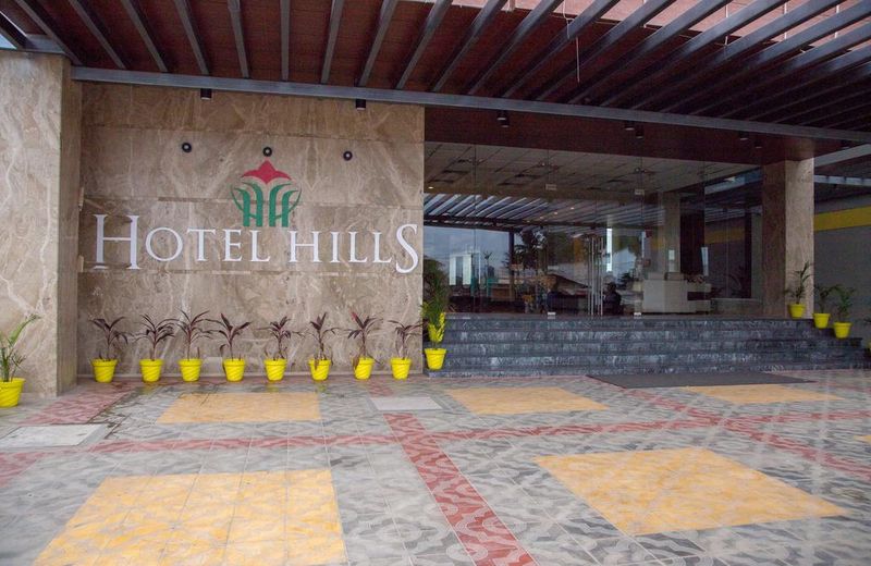 HOTEL HILLS TIRUPATTUR