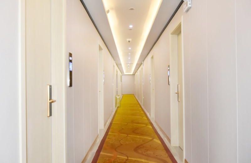 GYA Shanghai West Youyi Road Subway Station Hotel