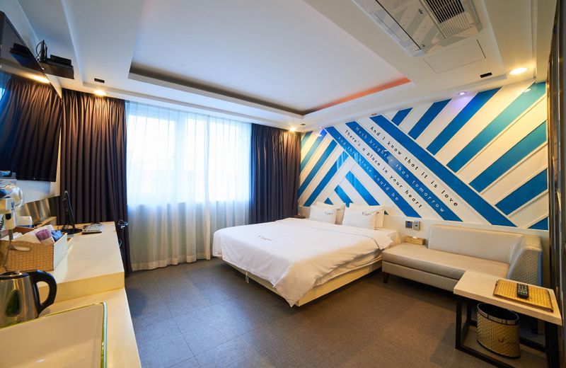 Premium V Hotel