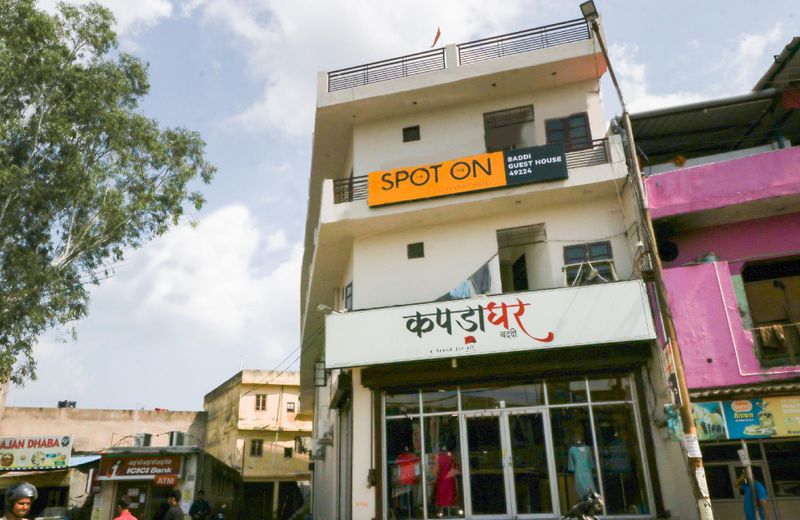 SPOT ON 49224 Baddi Guest House