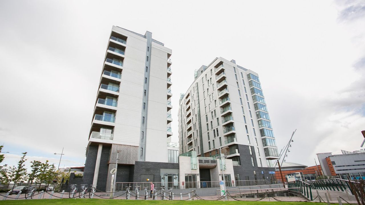 90sqm 2 bedroom, 1 bathroom Apartamento in Antrim