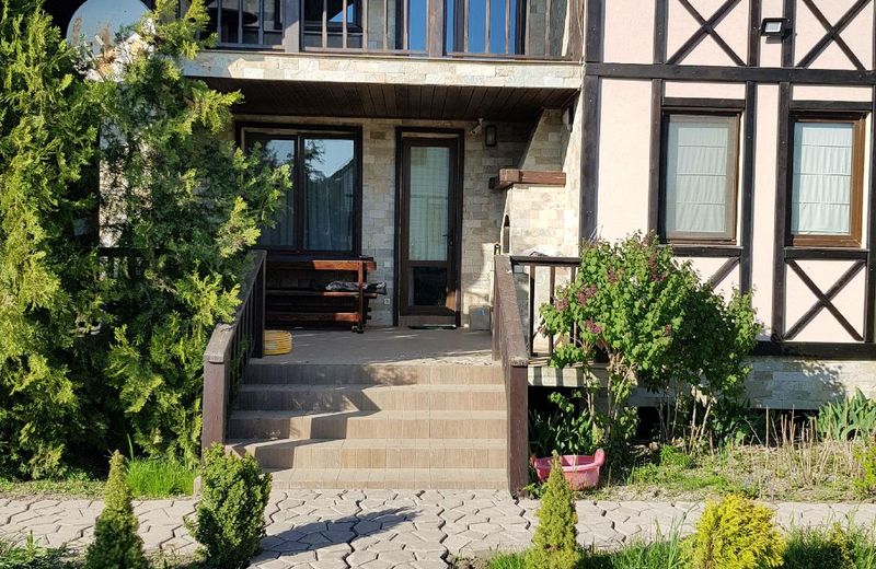 Guest House on Lesnaya