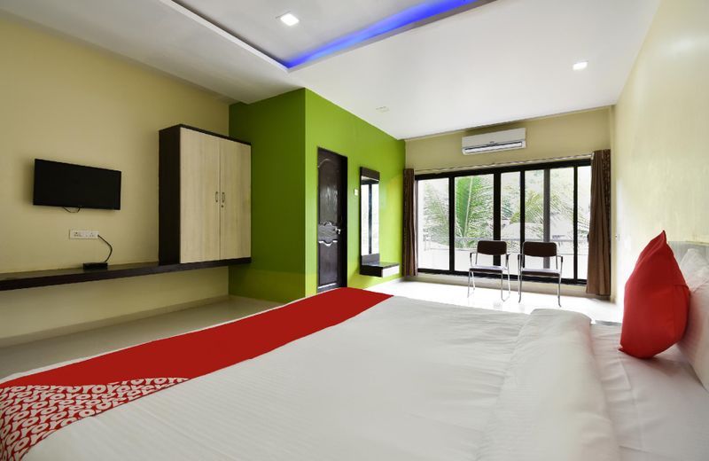 OYO 45891 Hotel Blue Diamond
