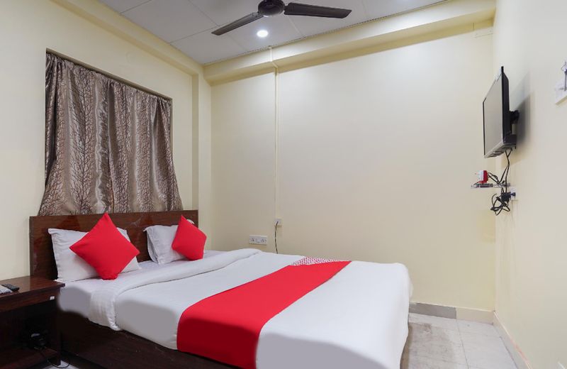 OYO 60891 Hotel Amaze