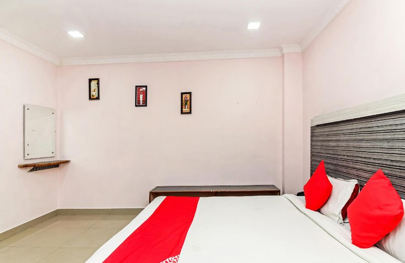 OYO 30750 M R Residency