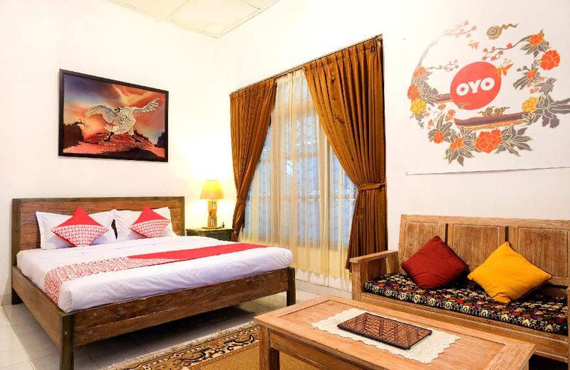 OYO 244 Griya Cemara Homestay