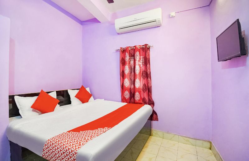 OYO 66046 Hotel Supreet Inn