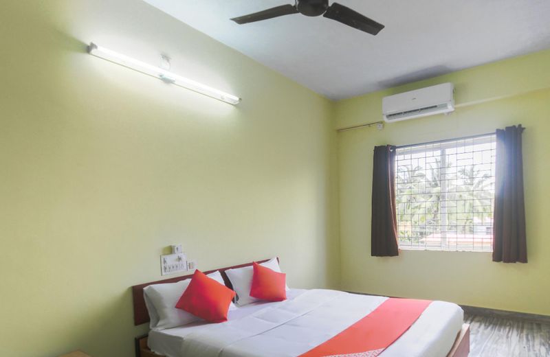 OYO 38212 Sandhya Lodge