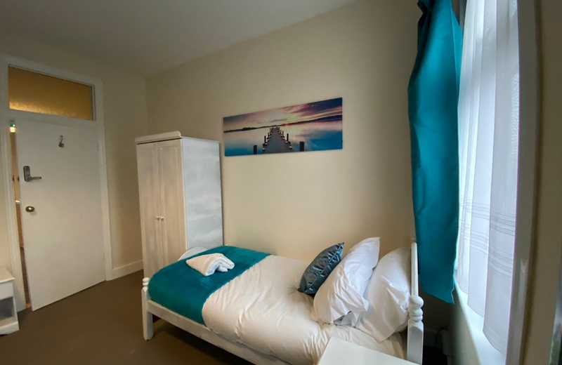 JH Southend Airport Lodges 3 - Large Family Room