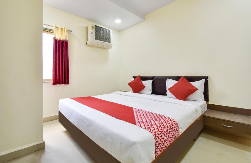 OYO 45331 Hotel Sant Kripa