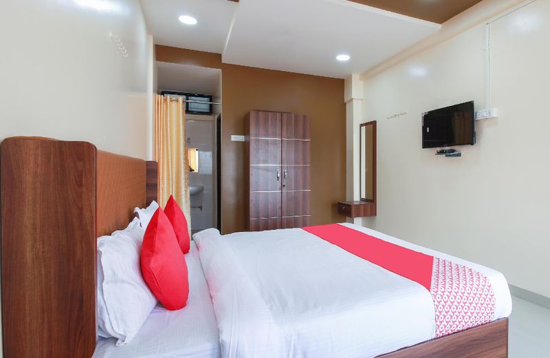 OYO 46968 Mahakal Inn