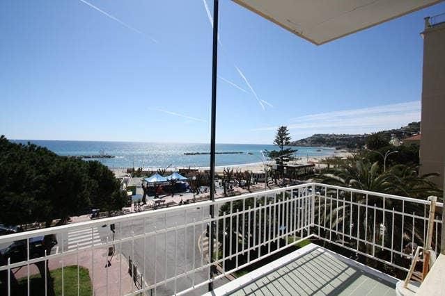 Trilocale fronte mare - Taggia Sanremo
