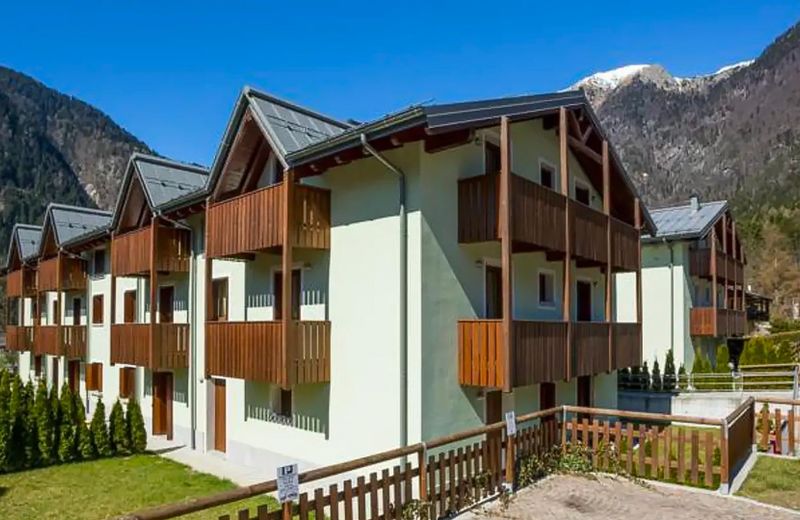 Beautiful 4 Guests Condo with Sauna. Free Parking
