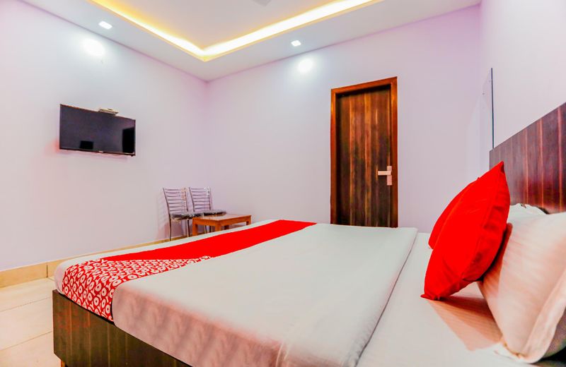 OYO 67933 Hotel Shrinath Bhawan