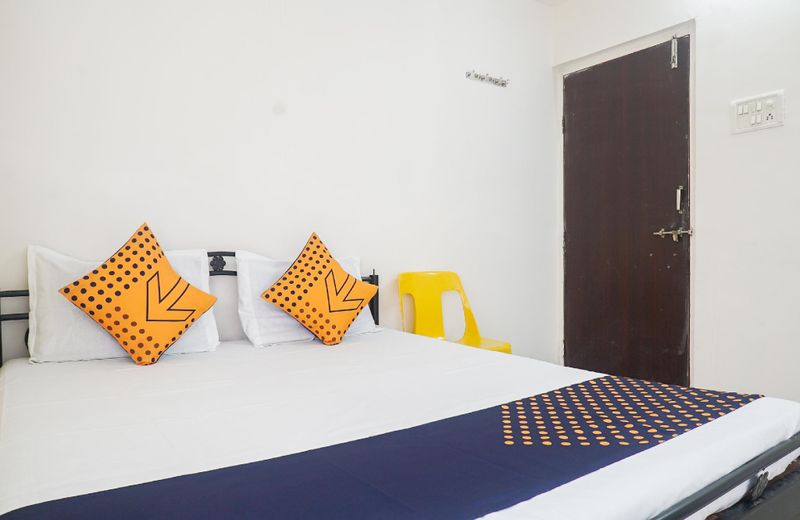 SPOT ON 67814 Ladli Lodge