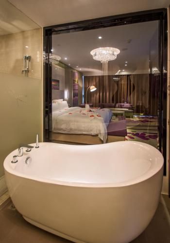 Lavande Hotels (Qingyuan Sport Park City Hall)