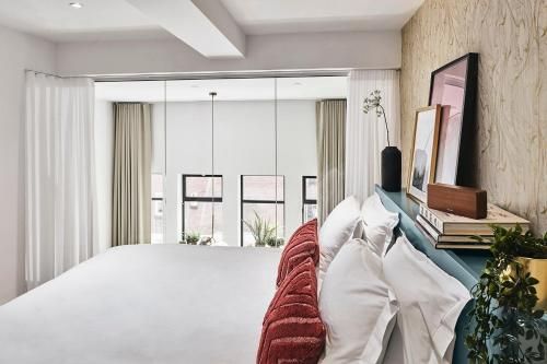 The Anthony Hotel