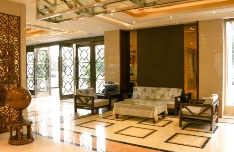 GreenTree Alliance Linyi Bus Station Hotel