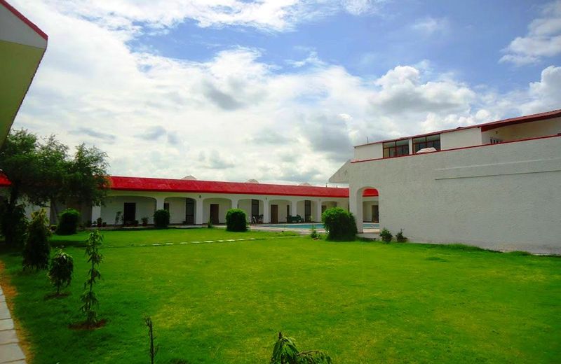 Estate Paradiso Gardens Jaipur