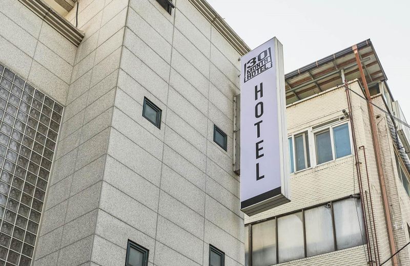 Hotel 30month