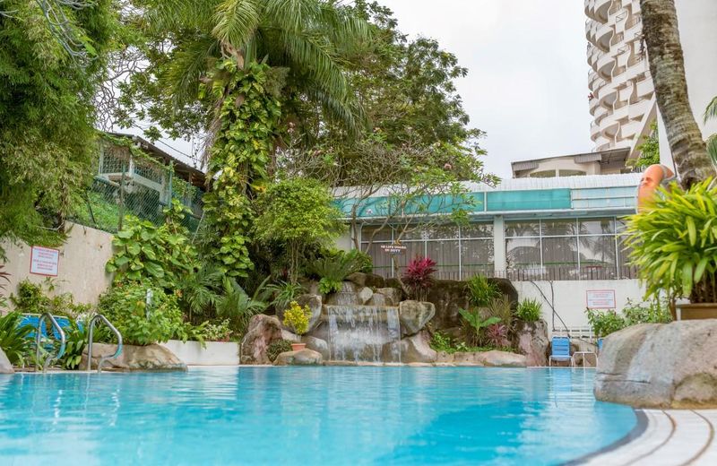 H Beach Suite at Rainbow Paradise Beach Resort