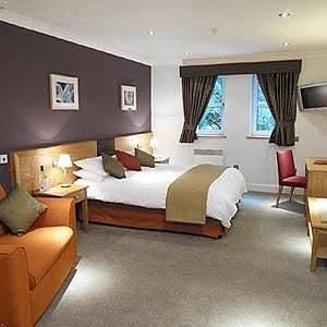 DE VERE VENUES PONSBOURNE PARK