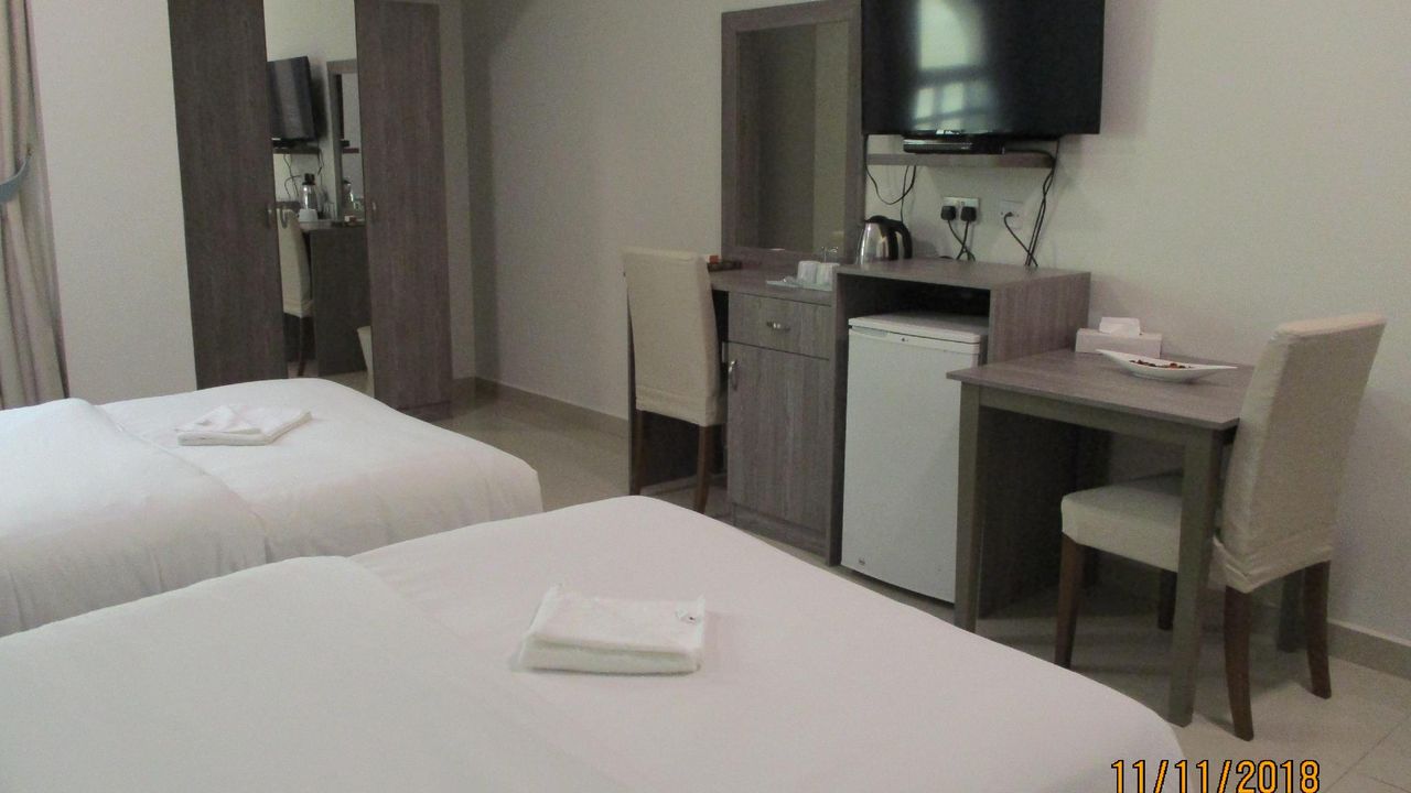 Sovereign Hotel - Marriage Certificate Required