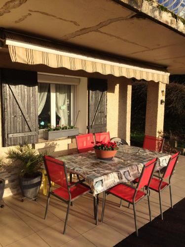 Appartement d'une chambre avec vue sur la ville jardin clos et wifi a Saint Victor de Cessieu