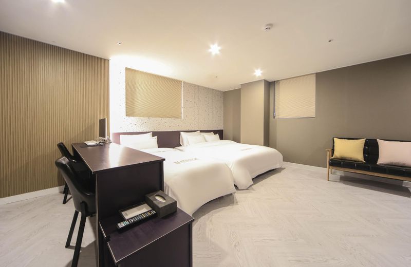 Busan Station Maximum Hotel