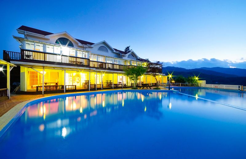 Yangyang Hillstar Pension