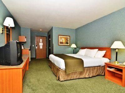 Eagle's View Inn & Suites