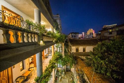 Xiamen Lanqin Gucuo Mansion