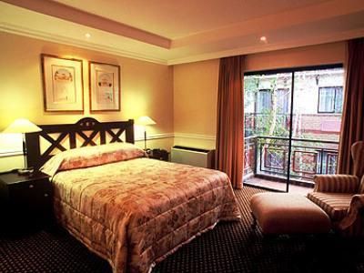 Courtyard Hotel Rosebank
