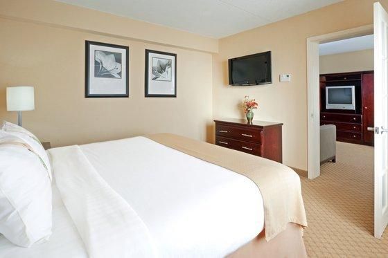 Holiday Inn East Windsor, an IHG Hotel