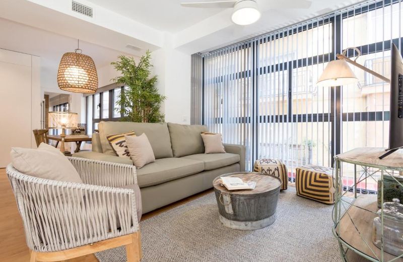 Apartamento de 95 m² en Centro de la Ciudad, con 2 habitación(es) y 2 baño(s) privado(s)