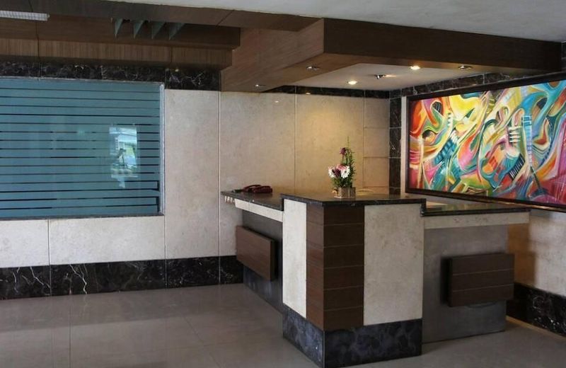 Hotel Raj Towers