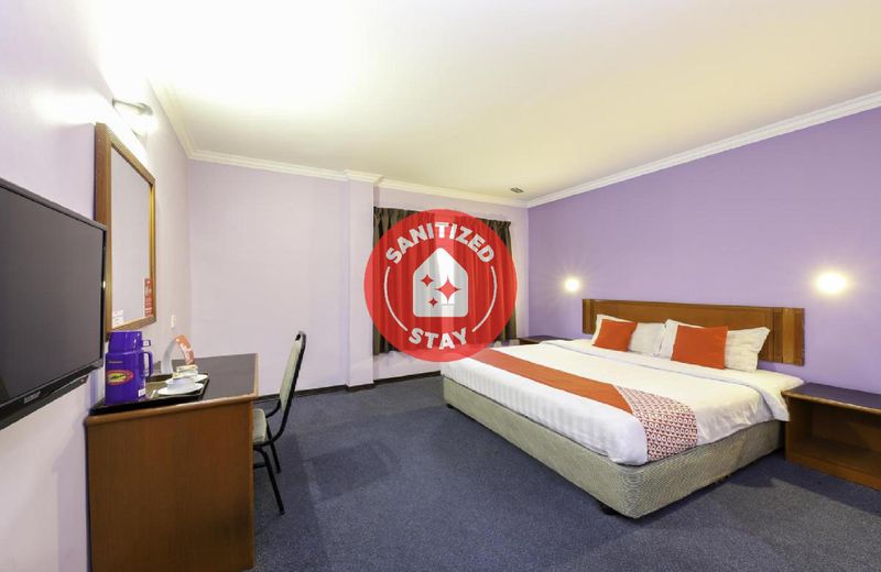 OYO 472 Comfort Hotel 1