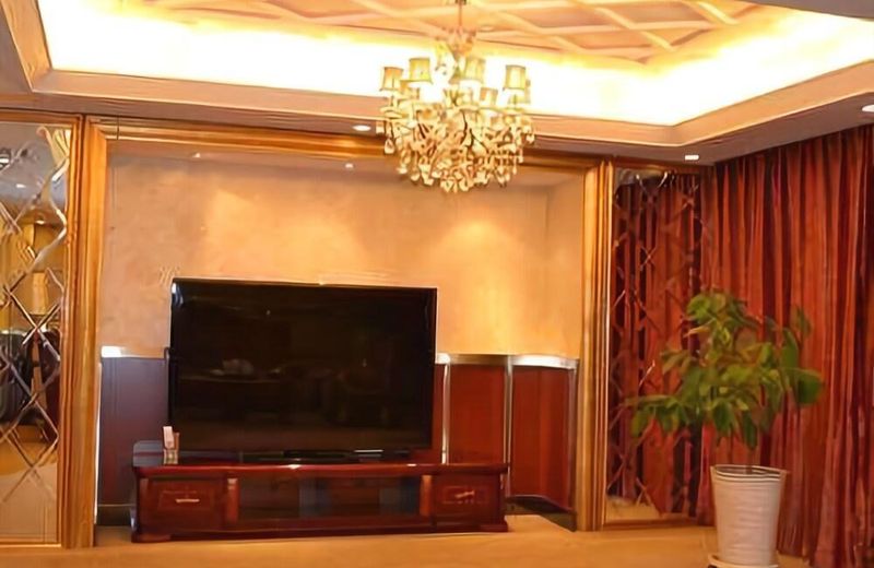 Century Longding International Hotel