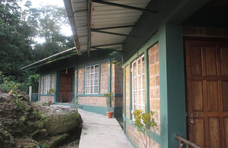 stream side guest house mawlynnong