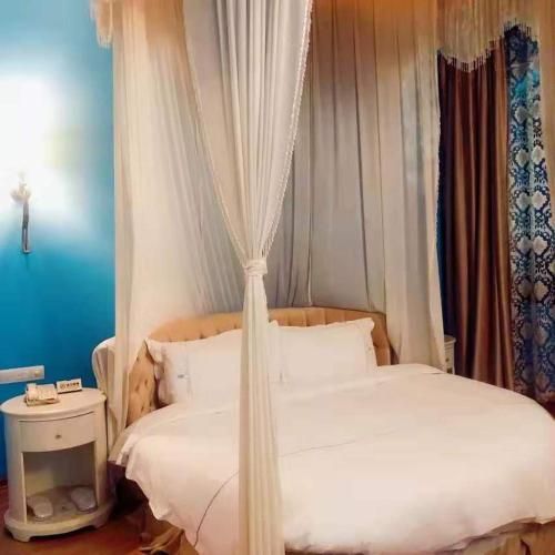 Royal Xiangxing Hotel