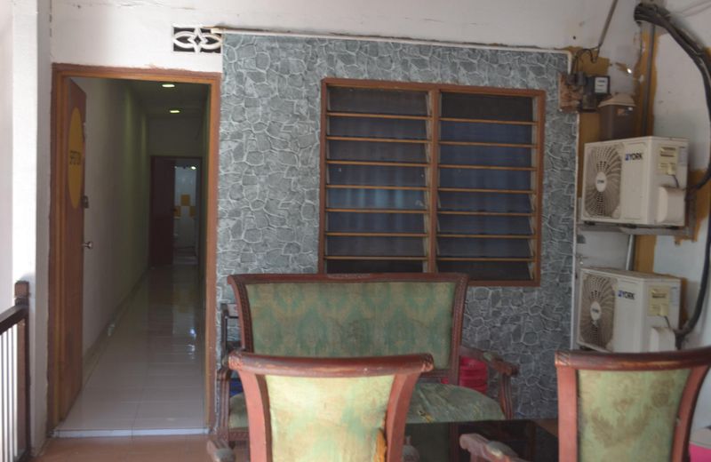 SPOT ON 89821 Batu Maung Sempoi Inn And Cafe