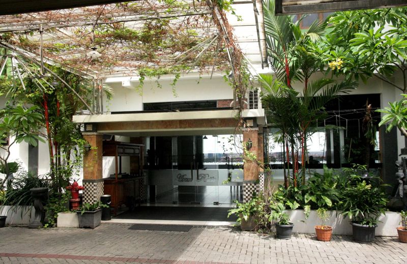 Kesambi Hijau Hotel