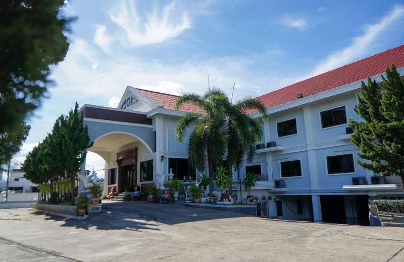 Happiness garden hotel