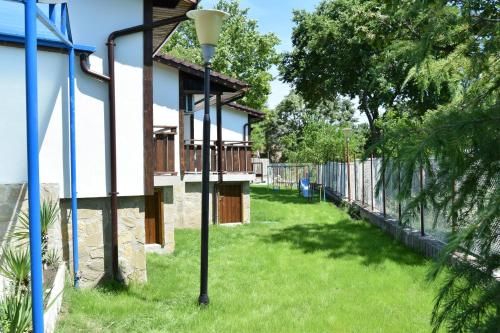 Outdoor Pictures 23