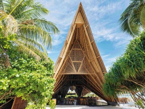 Mӧvenpick Resort Kuredhivaru Maldives